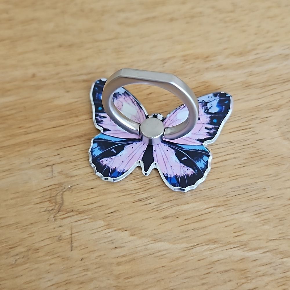NWOT  Purple smart phone grip finger ring holder.